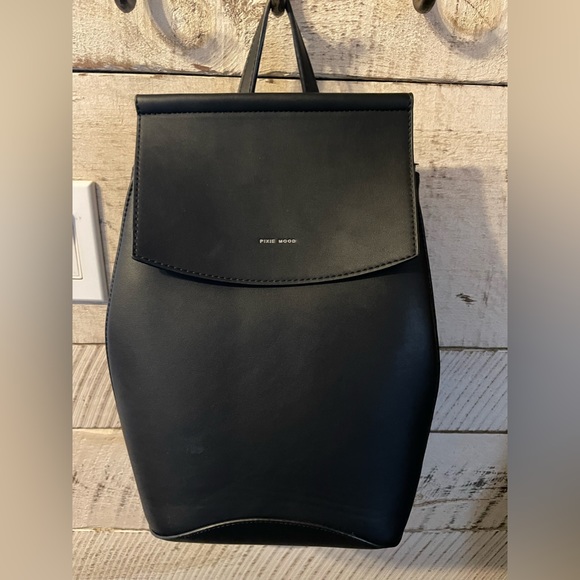 Pixie mood Kim backpack. Size Large - Picture 9 of 11